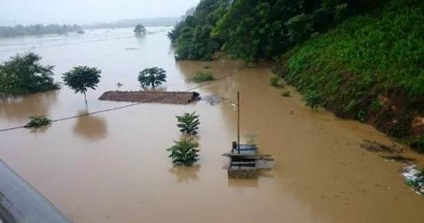 Hà Tĩnh, Quảng Bình: Gượng dậy sau lũ dữ (12/11/2016)